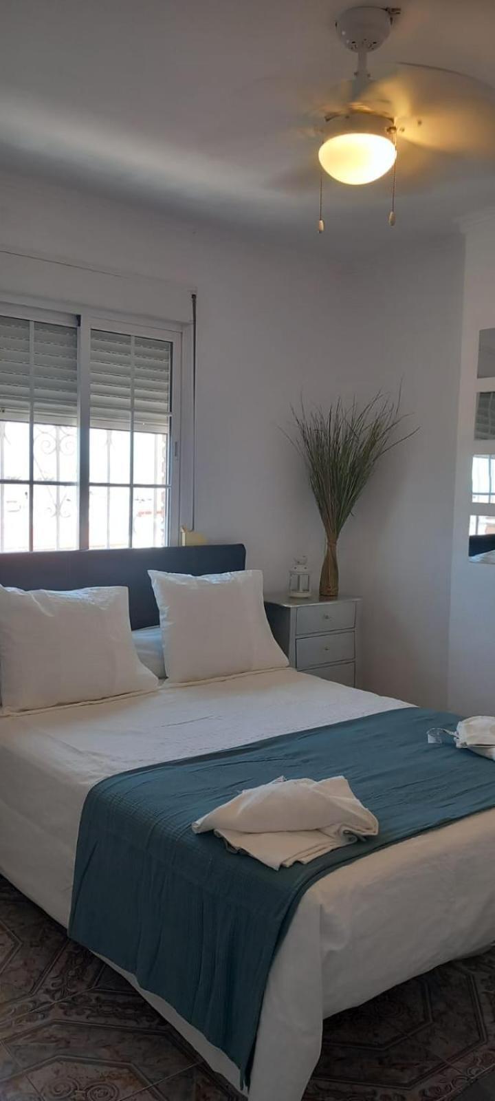Apartamento Cruz Malaga Exterior photo